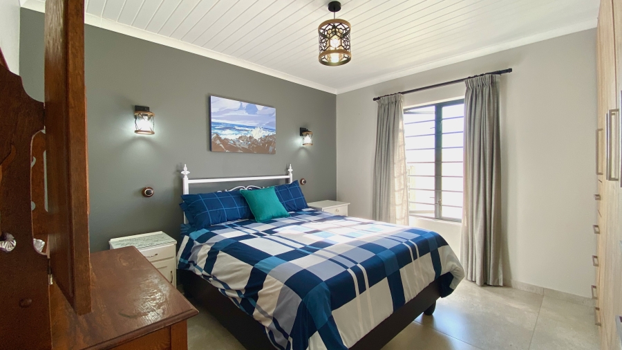 5 Bedroom Property for Sale in Dwarskersbos Western Cape